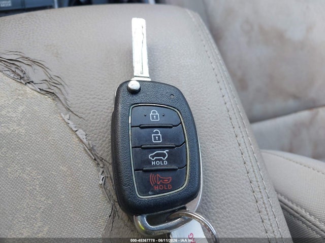 2016 Hyundai Tucson Se მანქანა იყიდება აუქციონზე, vin: KM8J33A49GU116665, აუქციონის ნომერი: 45367778