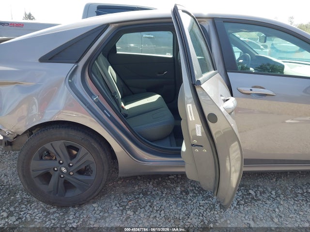 KMHLS4AG1NU299097 Hyundai ELANTRA SEL