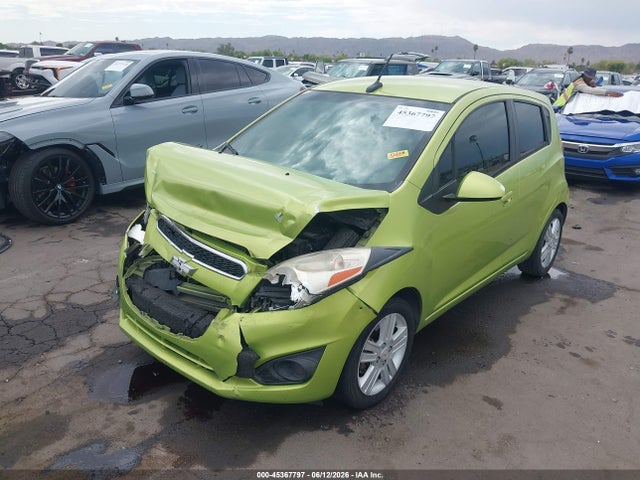 Chevrolet Spark 1lt Auto 2014 KL8CD6S90EC423014 Image 2