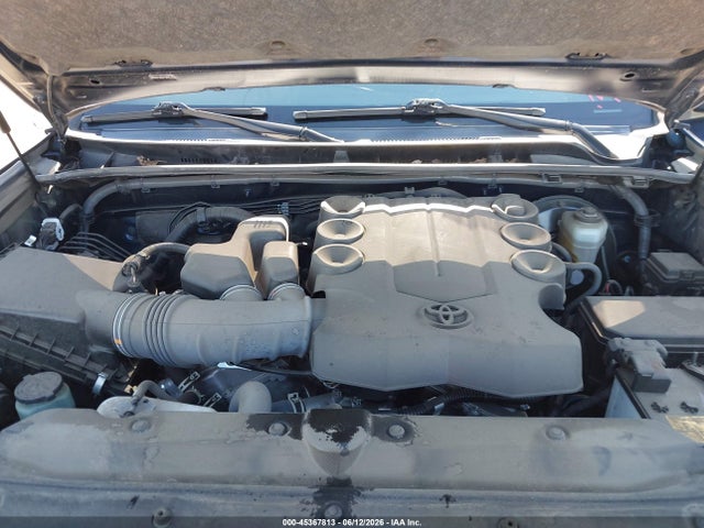 Toyota 4runner Sr5 Premium 2022 JTEFU5JR2N5263959 Image 10