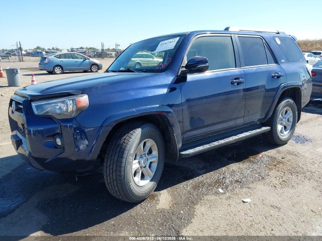 Toyota 4runner Sr5 Premium 2022 JTEFU5JR2N5263959 Image 2