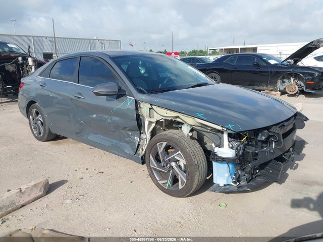 2026 Hyundai Elantra Limited მანქანა იყიდება აუქციონზე, vin: KMHLP4DG7TU138747, აუქციონის ნომერი: 45367898