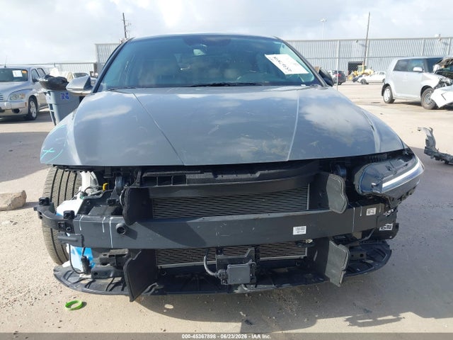 2026 Hyundai Elantra Limited მანქანა იყიდება აუქციონზე, vin: KMHLP4DG7TU138747, აუქციონის ნომერი: 45367898