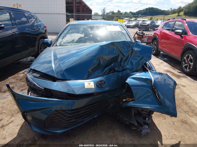 45367933 :رقم المزاد ، 4T1DBADK7SU023408 vin ، 2025 Toyota Camry Le مزاد بيع