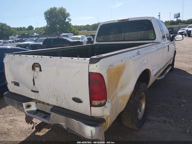 45367952 :رقم المزاد ، 1FTNX20F5XEB09021 vin ، 1999 Ford F-250 Lariat/xl/xlt مزاد بيع