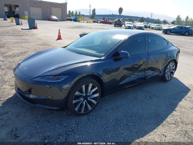 Tesla Model 3 Long Range All-wheel Drive 2025 5YJ3E1EB5SF928311 Image 2