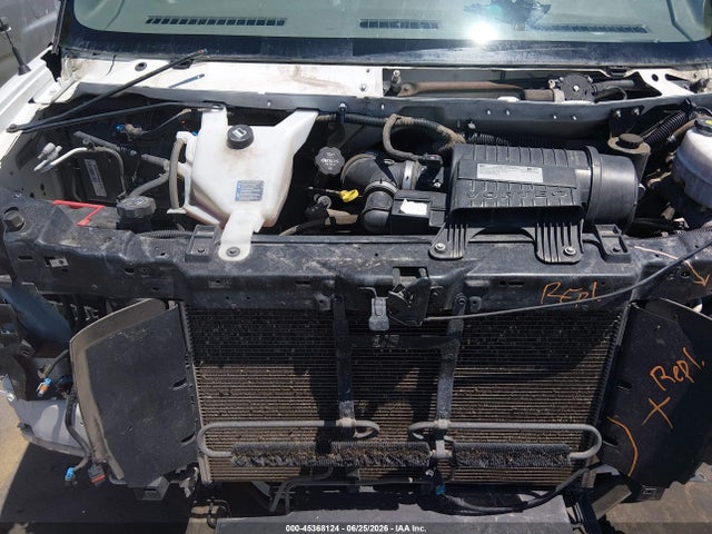 Chevrolet Express 2500 Work Van 2019 1GCWGAFG6K1272436 Image 10
