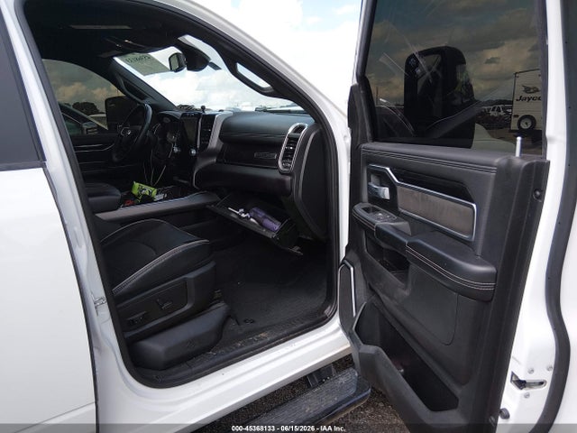 Продажа на аукционе авто 2023 Ram 2500 Laramie  4x4 6'4 Box, vin: 3C6UR5NL2PG568965, номер лота: 45368133