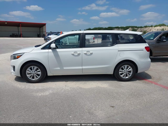 KIA Sedona L 2018 KNDMA5C18J6400967 Image 14
