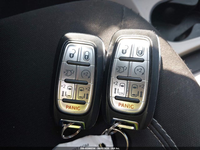 Chrysler Voyager Lx 2022 2C4RC1CG0NR131083 Image 11