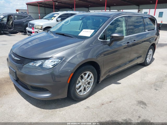Chrysler Voyager Lx 2022 2C4RC1CG0NR131083 Image 2