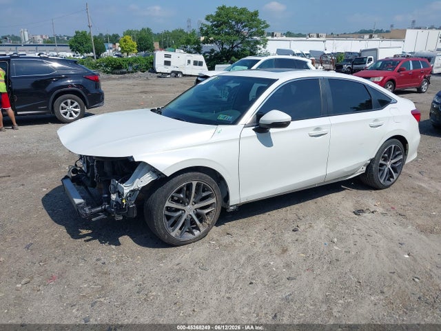 Honda Civic Touring 2022 2HGFE1F96NH301562 Image 2