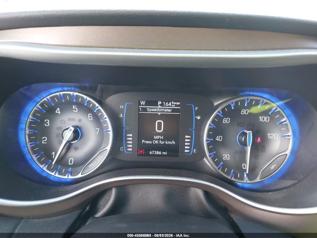 Chrysler Voyager L 2020 2C4RC1AGXLR181764 Image 7