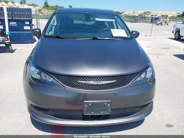 Chrysler Voyager Lx 2022 2C4RC1CG4NR127800 Image 6