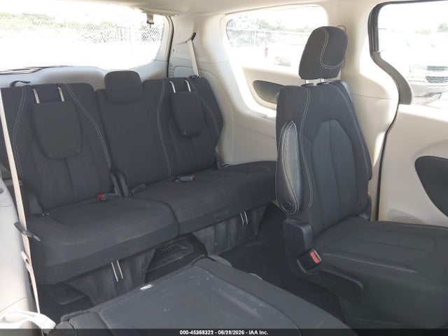 Chrysler Voyager Lx 2022 2C4RC1CG4NR127800 Image 8