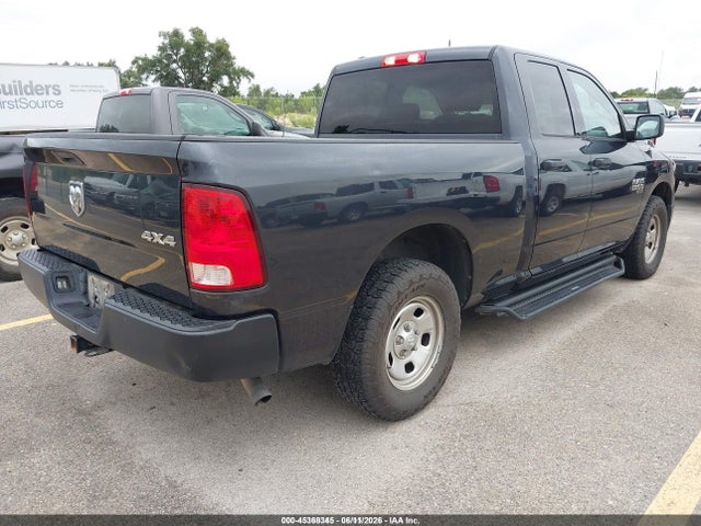 1C6RR7FG2LS156499 RAM 1500 Classic Tradesman 4x4 6&#039;4 Box