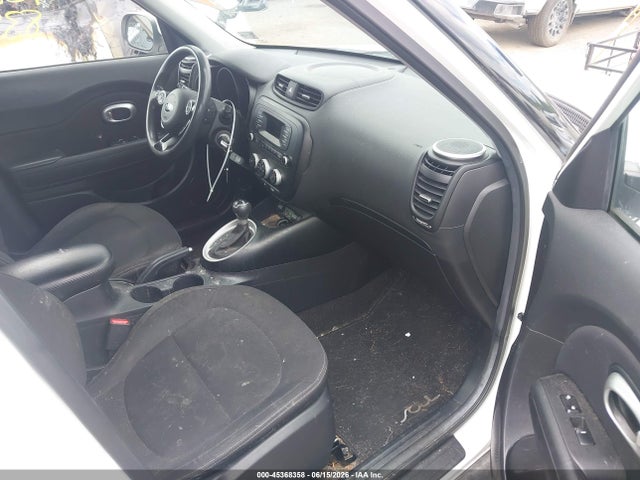 45368358 :رقم المزاد ، KNDJN2A22F7775885 vin ، 2015 Kia Soul مزاد بيع