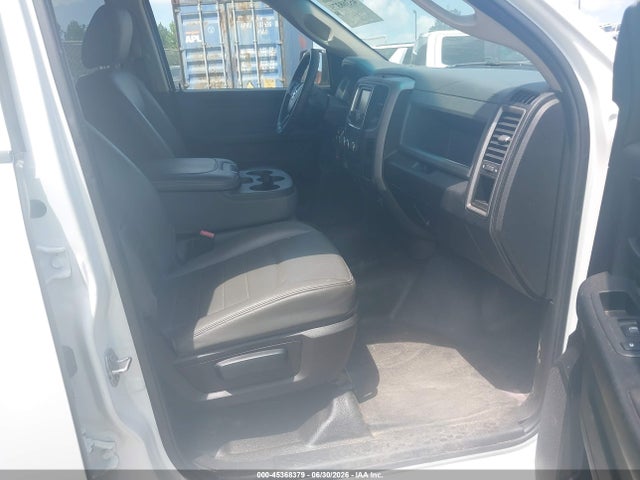 Aukcja sprzedaży 2020 Ram 1500 Classic Tradesman  4x4 5'7 Box, vin: 3C6RR7KG2LG270113, numer aukcji: 45368379
