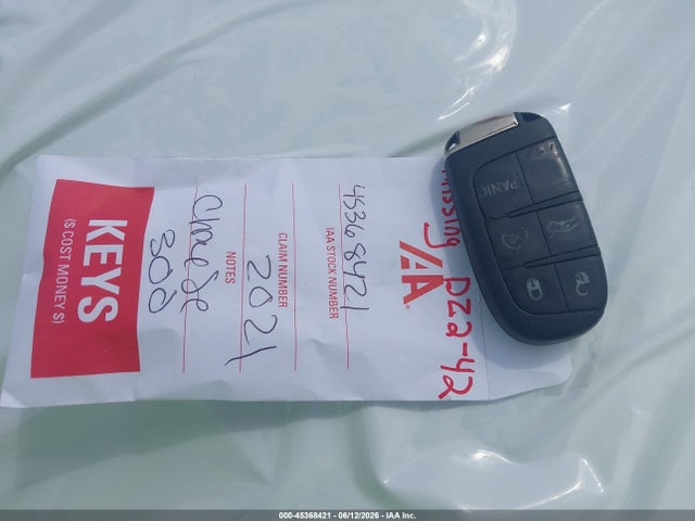 45368421 :رقم المزاد ، 2C3CCARG3MH524288 vin ، 2021 Chrysler 300 Touring L Awd مزاد بيع