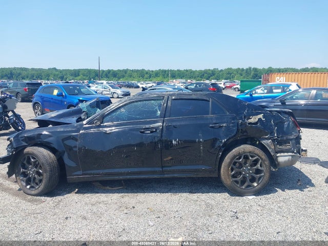 45368421 :رقم المزاد ، 2C3CCARG3MH524288 vin ، 2021 Chrysler 300 Touring L Awd مزاد بيع