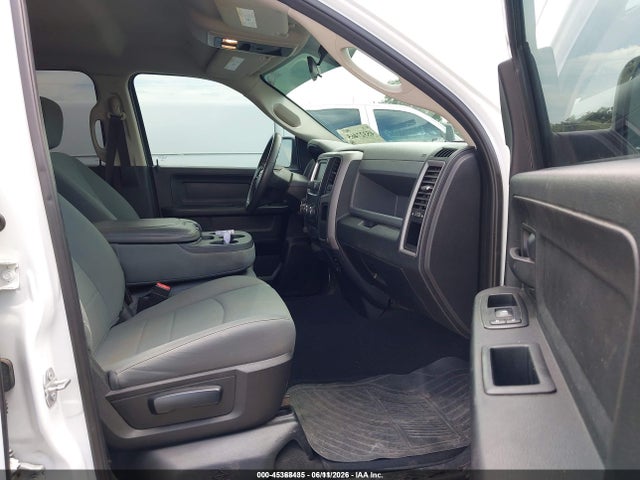 1C6RR6FT3JS287591 RAM 1500 Tradesman 4x2 6&#039;4 Box