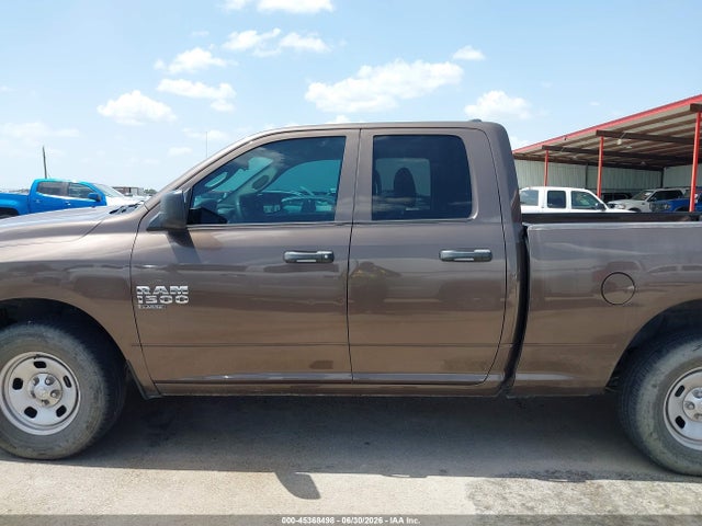 1C6RR7FG3LS156513 RAM 1500 Classic Tradesman 4x4 6&#039;4 Box