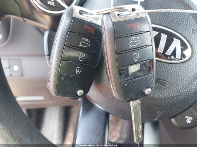 KIA SOUL + 2016 KNDJP3A51G7277348 Image 11