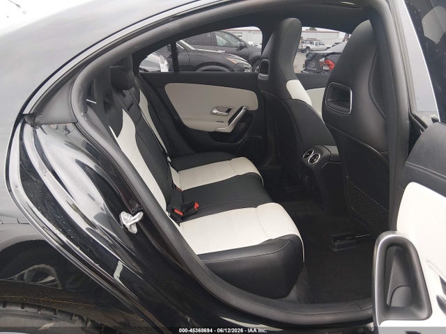 45368694 :رقم المزاد ، W1K5J4HB3MN187488 vin ، 2021 Mercedes-benz Cla 250 4matic مزاد بيع