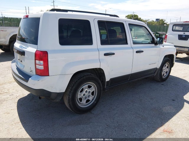 45368711 :رقم المزاد ، 1C4NJPBA7GD726197 vin ، 2016 Jeep Patriot Sport مزاد بيع