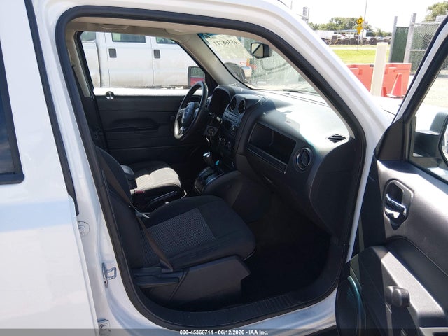 1C4NJPBA7GD726197 Jeep Patriot Sport