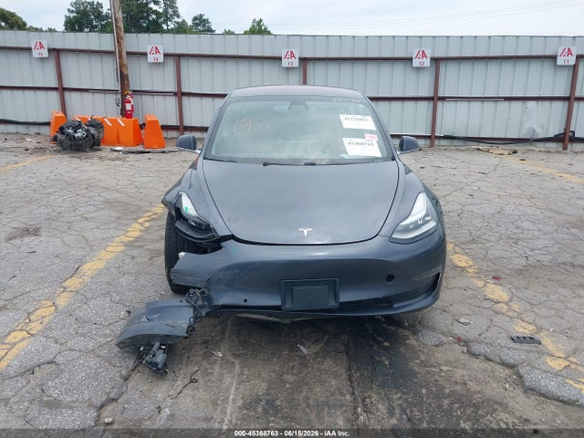 45368763 :رقم المزاد ، 5YJ3E1EB9KF231174 vin ، 2019 Tesla Model 3 Long Range/performance مزاد بيع