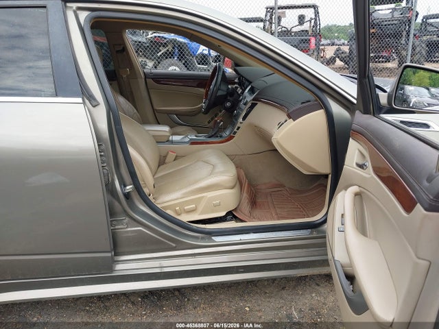 45368807 :رقم المزاد ، 1G6DE5EY4B0141609 vin ، 2011 Cadillac Cts Luxury مزاد بيع