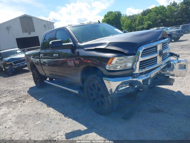 45368842 :رقم المزاد ، 3C6UR5DJ0HG518275 vin ، 2017 Ram 2500 Big Horn  4x4 6'4 Box مزاد بيع
