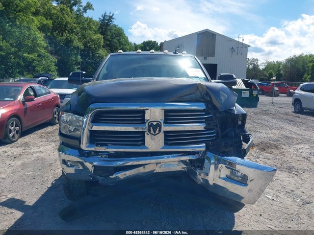 45368842 :رقم المزاد ، 3C6UR5DJ0HG518275 vin ، 2017 Ram 2500 Big Horn  4x4 6'4 Box مزاد بيع