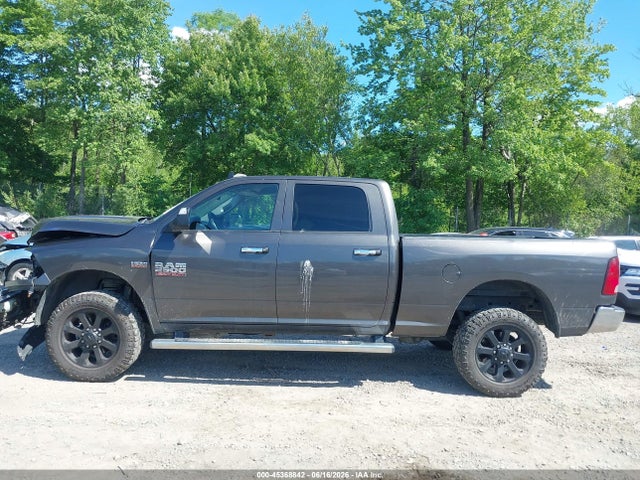 45368842 :رقم المزاد ، 3C6UR5DJ0HG518275 vin ، 2017 Ram 2500 Big Horn  4x4 6'4 Box مزاد بيع