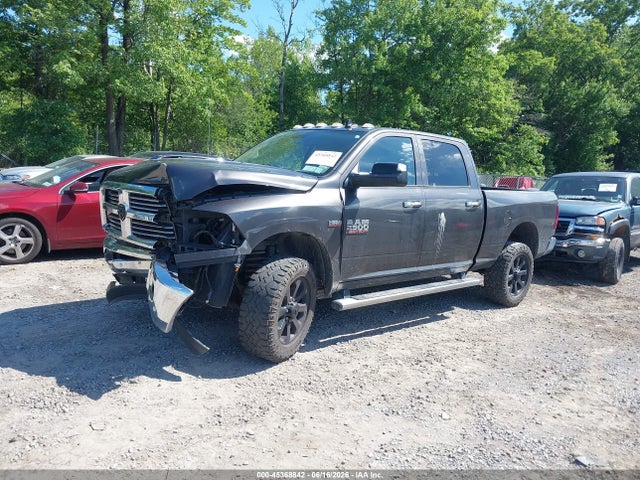 45368842 :رقم المزاد ، 3C6UR5DJ0HG518275 vin ، 2017 Ram 2500 Big Horn  4x4 6'4 Box مزاد بيع