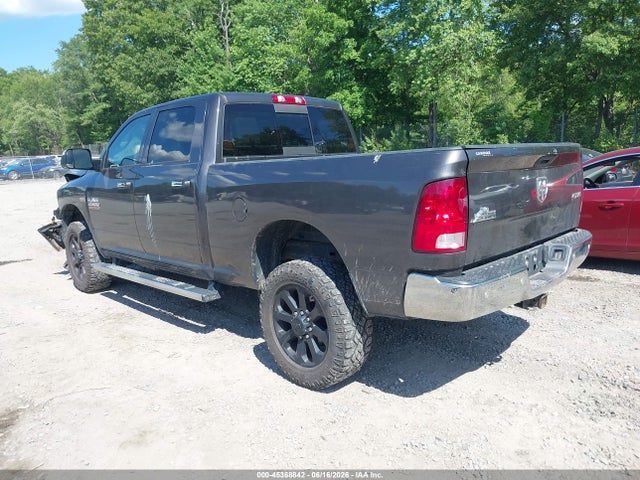 45368842 :رقم المزاد ، 3C6UR5DJ0HG518275 vin ، 2017 Ram 2500 Big Horn  4x4 6'4 Box مزاد بيع