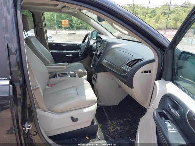 45368863 :رقم المزاد ، 2C4RC1CG6CR118657 vin ، 2012 Chrysler Town & Country Touring-l مزاد بيع
