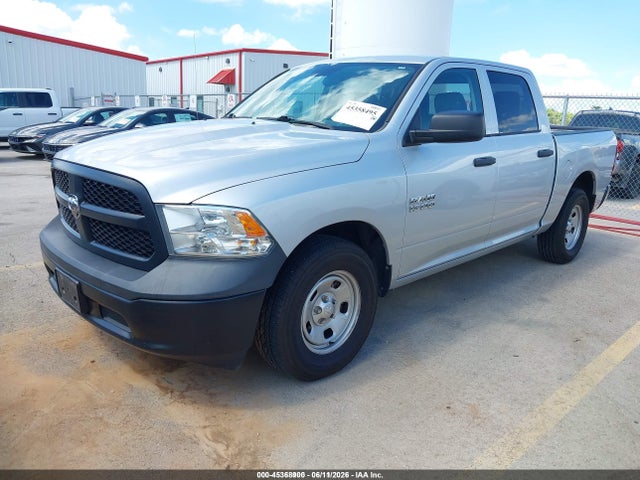 1C6RR6KG3JS303622 RAM 1500 Tradesman 4x2 5&#039;7 Box