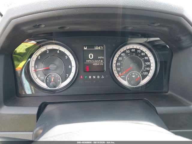 1C6RR6KG3JS303622 RAM 1500 Tradesman 4x2 5&#039;7 Box