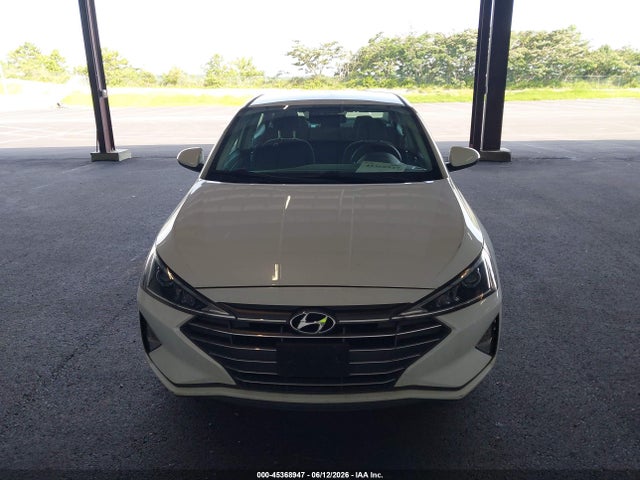 Продажа на аукционе авто 2020 Hyundai Elantra Se, vin: 5NPD74LF8LH611258, номер лота: 45368947