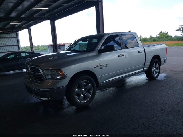 1C6RR6LT1KS538646 RAM 1500 Classic Big Horn 4x2 5&#039;7 Box