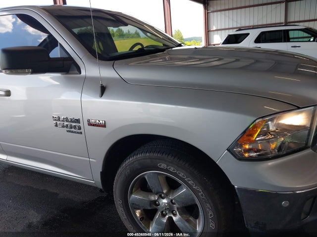 1C6RR6LT1KS538646 RAM 1500 Classic Big Horn 4x2 5&#039;7 Box