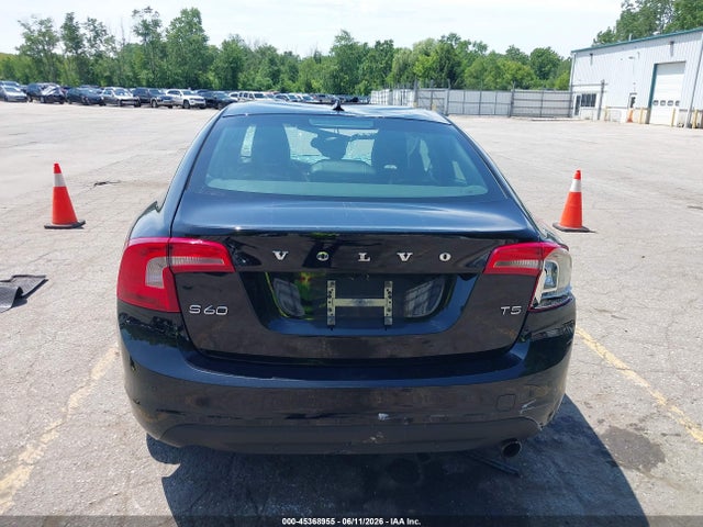 45368955 :رقم المزاد ، YV1612FS7D2210630 vin ، 2013 Volvo S60 T5 مزاد بيع