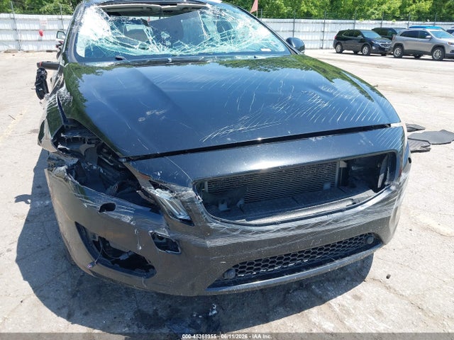 45368955 :رقم المزاد ، YV1612FS7D2210630 vin ، 2013 Volvo S60 T5 مزاد بيع