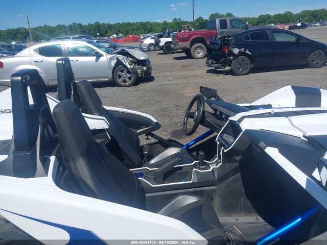 57XAASFA6K8135749 Polaris Slingshot