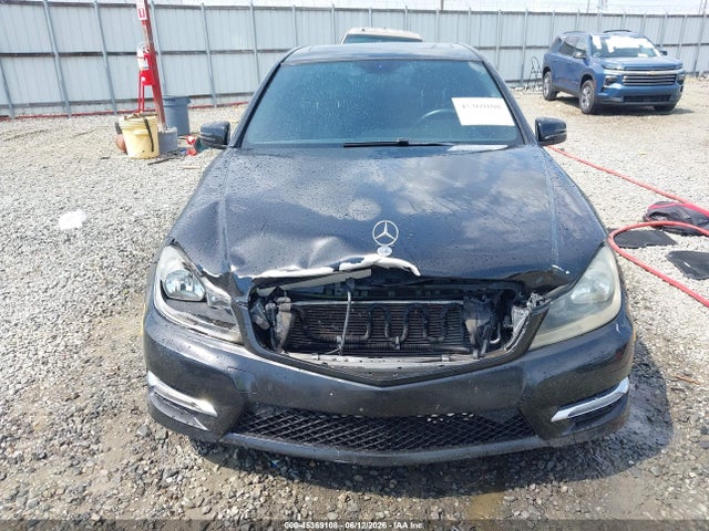45369108 :رقم المزاد ، WDDGF8AB4DR285532 vin ، 2013 Mercedes-benz C 300 Sport 4matic مزاد بيع