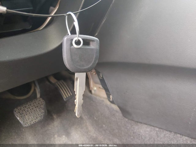 45369151 :رقم المزاد ، JM1BL1UF8B1442347 vin ، 2011 Mazda Mazda3 I Sport مزاد بيع