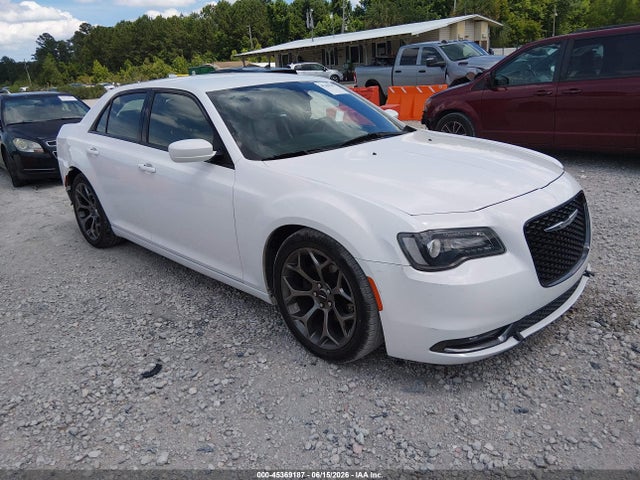 Aukcja sprzedaży 2015 Chrysler 300 300s, vin: 2C3CCABGXFH743245, numer aukcji: 45369187