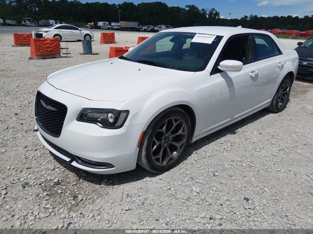 Aukcja sprzedaży 2015 Chrysler 300 300s, vin: 2C3CCABGXFH743245, numer aukcji: 45369187